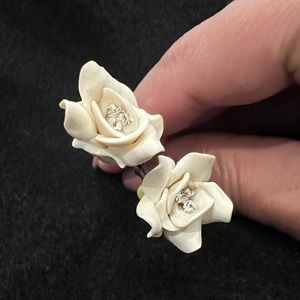 ⭐️Host Pick ⭐️ Bundle 3 jewelry/handbag. Vintage Handcrafted Victorian hairpins